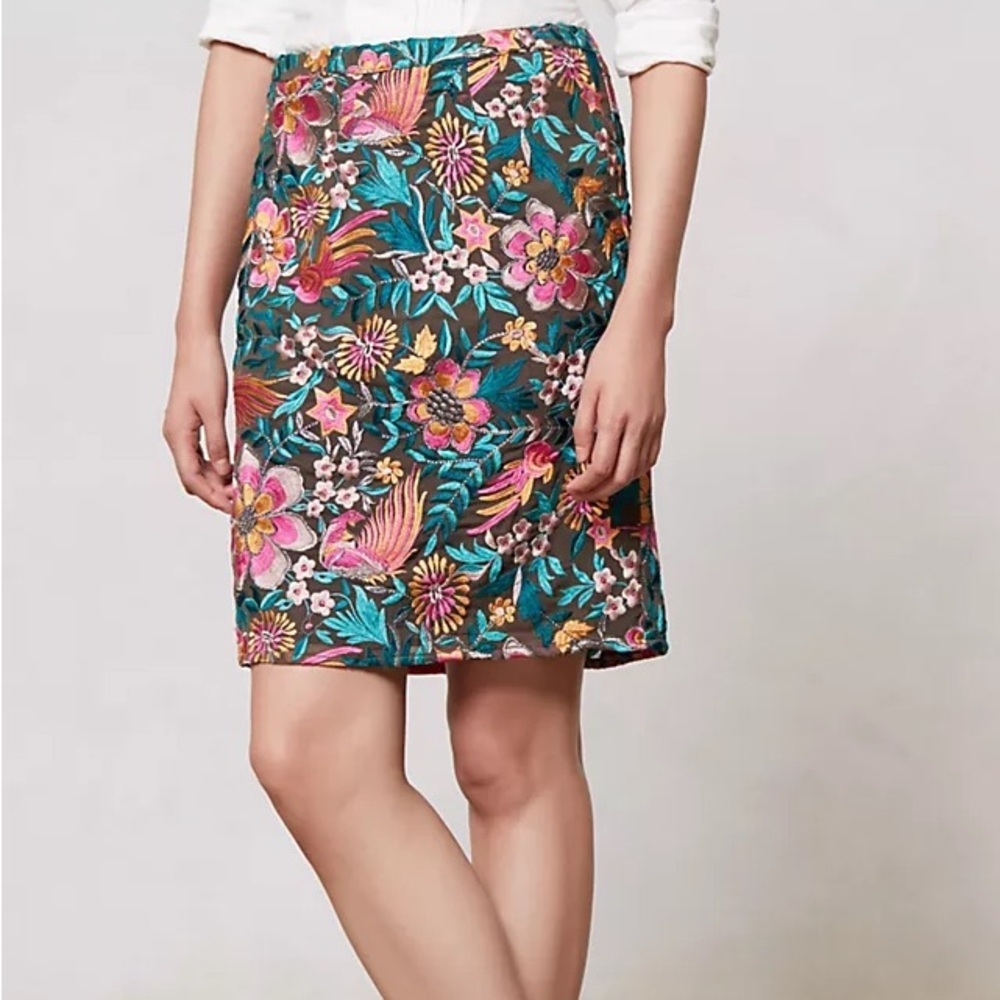 2010s Yoana Baraschi Floral Embroidered Metallic textured Pencil Skirt - Picture 4 of 8